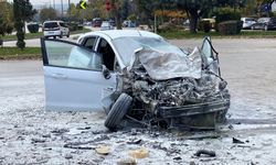 Eskişehir'de otomobil paramparça oldu: 70 yaşındaki kadın hayatını kaybetti