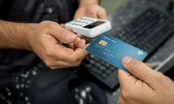 Kartla ödeyene zam var: Bankalar hem vatandaşın hem de esnafın cebini yakıyor