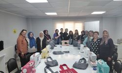 Eskişehir'de kadınlar kendi çantalarını diktiler