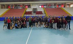 Okul sporları hentbol genç kız müsabakaları sona erdi