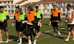 Futbol sahaları onlara kaldı!