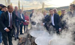 Seyitgazi’de geleneksel pekmez şenliği coşkusu