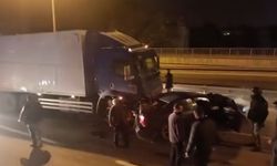 Eskişehir'de feci kaza: Otomobil TIR'ın altında kaldı