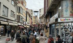 Tanınmış Helvacı önünde kuyruk bitmiyor