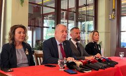 Ümit Özdağ: “Türkiye 2026’da tarihsel bir kırılmaya sürüklenmek isteniyor”
