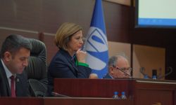 Mecliste bütçe tartışması! Ünlüce: “Kapıdan kovulma gibi bir korkumuz yok; kamu adabını da biliriz”