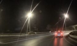 Eskişehir'de yürekler ağza geldi: Yolun ortasına aracını sürdü!