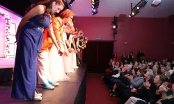 Eskişehir Şehir Tiyatroları’nın yeni oyunu “Kendime Kıyamam” sahnelendi