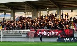 Şimşekler, İzmir'de Es Es’e emanet