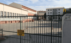 Bir zehirlenme vakası da Eskişehir'de oldu: Lise öğrencisi hastaneye kaldırıldı