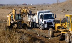 Eskişehir'de sulama kanalları temizleniyor