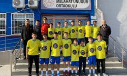 Eskişehir'de Melahat Ünügür Ortaokulu futbol takımı 10 yıldır üst üste şampiyon oluyor