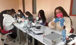 Türkiye'de bir ilk: Kamuya ait ilk protez tırnak atölyesi Eskişehir'de açıldı