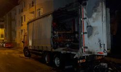 Eskişehir'de kamyon kasası aniden alev aldı: Polis inceleme başlattı