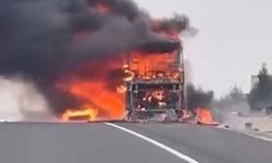 Eskişehir'de yolcu otobüsü alev alev yandı: 25 yolcu tahliye edildi