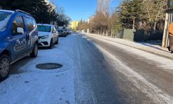 Eskişehir'de etkili olan soğuk hava buzlanmayı da beraberinde getirdi
