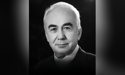 Anadolu Üniversitesi’nin değerli akademisyeni Prof. Dr. Ahmet Mumcu hayatını kaybetti