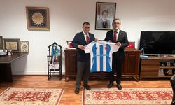 Erzurumlular Derneği’nden Tepebaşı Kaymakamı Yücel’e ziyaret