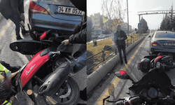 Eskişehir'de motosiklet otomobilin altına girdi: Kazayı gören yardıma koştu