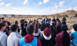 Eskişehir'de fen lisesi öğrencileri fidan dikimi etkinliğine katıldı