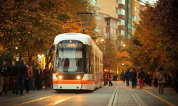 Eskişehir'de tramvaylar günde yaklaşık 130 bin yolcu taşıyor