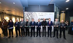 Vali Aksoy “Eskişehir Kazıları Sergisi”nin açılışına katıldı
