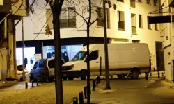 Eskişehir'de hatalı park sokağı trafiğe kapattı