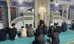 Hisar Camii’nde gençlerle manevi buluşma