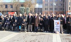Eskişehir'de Dünya Engelliler Günü kapsamında çelenk sunma töreni düzenlendi