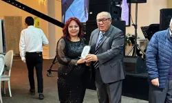 Uygun'a Meslekte 25. Yıl plaketi