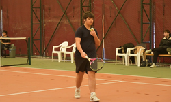 Okul sporları tenis müsabakaları Eskişehir'de heyecanla sürüyor