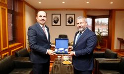 Konya Büyükşehir Belediye Başkanı Altay’dan, Rektör Adıgüzel’e ziyaret
