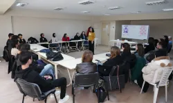 Üniversiteli gençler Tepebaşı'nda gönüllük eğitimi aldı