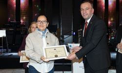 Ahmet Sivri mühendislerin plaket gururuna ortak oldu