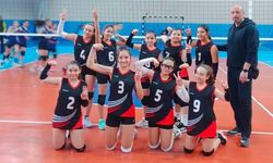 Voleybol Küçük Kız İl Birinciliği yarışı: Yarı finalist okullar netleşti