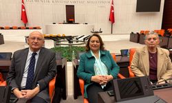 Çakırözer TBMM'de 24 saat nöbet tuttu