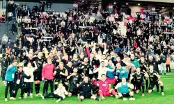 Altay moralli geliyor