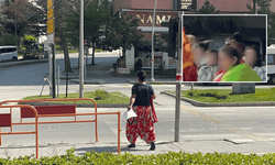 Eskişehir'de 2 küçük çocuk sigara ve alkolle görüntülenmişti: Anne ilk duruşmada beraat etti!