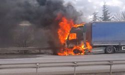 Eskişehir'de TIR alev alev yandı