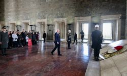 Başkan Kurt, Anıtkabir'de!