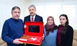 Vali Yılmaz ilk ziyaretini şehit ailesine gerçekleştirdi