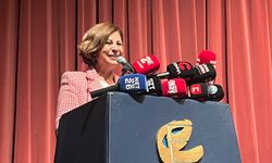 "Anadolu'da 72 milletin dostu olan Sayın Zülfü Livaneli aramızda"