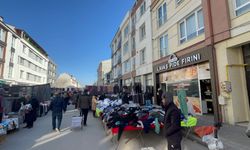 Eskişehir'de pazar kalabalığının arasında yangın alarmı: Ekipler seferber oldu