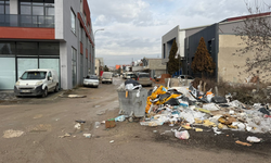 "Keşke şu Sivrihisar belediye başkanımızın sokağına koyulan boş valiz Baksan’a koyulsaydı"