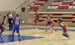 Eskişehir Okul Sporlarında basketbol şöleni: Küçük erkekler farka koştu!