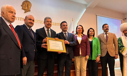 Eskişehir Valisi Yılmaz’a Fahri Hemşehrilik Beratı verildi