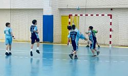 Okul Sporları'nda şaşırtan sonuç:  Hentbol Küçük Erkek müsabakalarında tarihi fark atıldı!