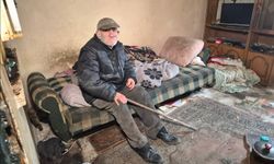 Yardım talepleri cevapsız kaldı: 64 yaşındaki adam metruk evde yaşam mücadelesi veriyor