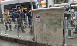 Hasan yine kaldı: Eskişehir’de tramvay durağına asılan yazı gülümsetti