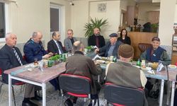 Eskişehir'de huzurevi sakinleri bayramda da unutulmadı